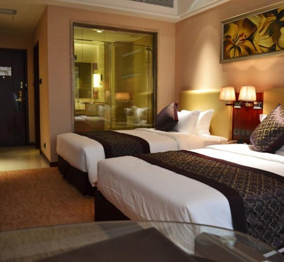 Wuhan Tianchimel Hotel Exterior photo